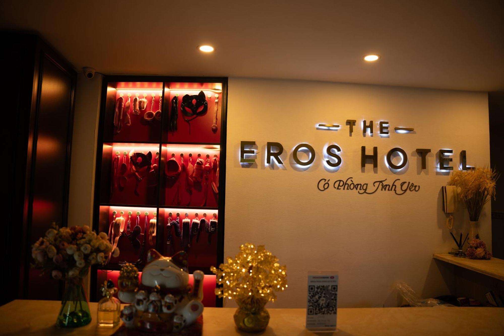Eros Khách sạn *